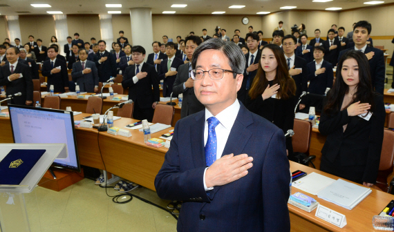 김명수 대법원장, "사법농단, 과거로부터 교훈 배워야"