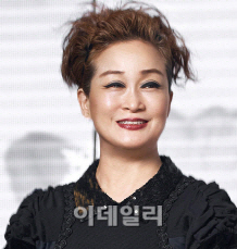 이미경 CJ 부회장, 한국 영화 복귀했다..'우상' 제작투자 이름 올려