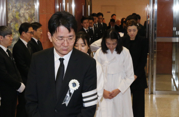 "황망하고 비통해" 故 조양호 회장 영결식 울린 추도사(전문)
