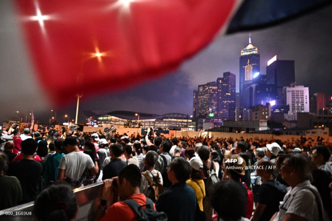 5년만의 우산혁명? 홍콩, 범죄인 中인도 반대 시위