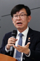 김상조 “지속가능한 재벌개혁 방법 찾아야”