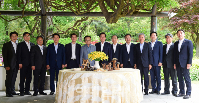 [포토]고위 당정청 회의 시작합니다