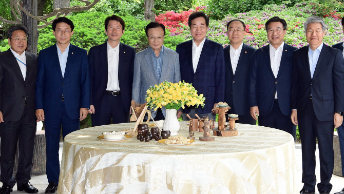[포토]고위 당정청 개최…추경·민생관련 입법 논의