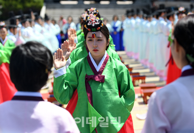 [포토]'오늘부로 성년'