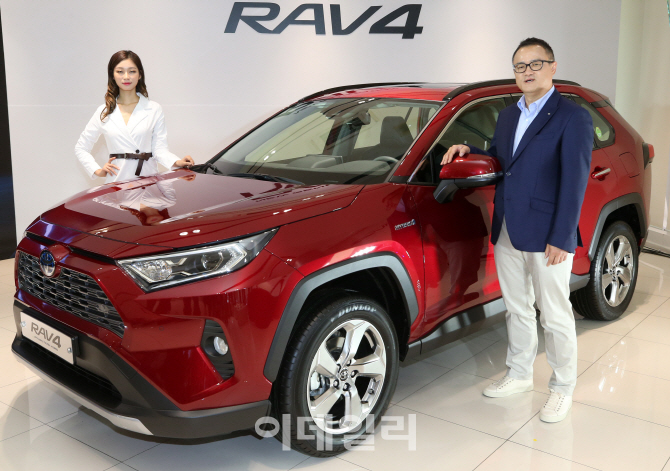 [포토]토요타 신형 5세대 '라브4', '3000만원대 수입 SUV'