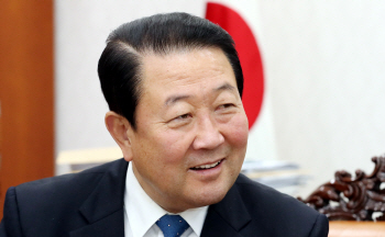 박주선 "'孫 퇴진' 안철수·유승민, 당권 장악 후 한국당에 바치려는 것" ...