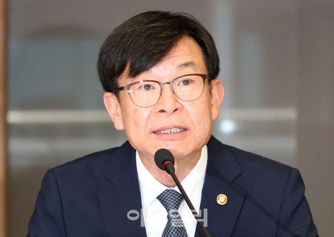 김상조 “공정경제 상생 기반 위에 혁신 활발해질 것”