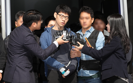 `PC방 살인` 김성수 징역 30년, 공동폭행 혐의 동생엔 무죄(상보)