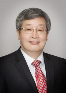 [Zoom人]방패 든 전직 금융저격수…금감원 칼날 막을까