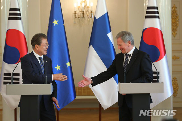 文대통령 “헬싱키는 자연과 공존..지속가능한 도시라는 혁신 이뤄내”