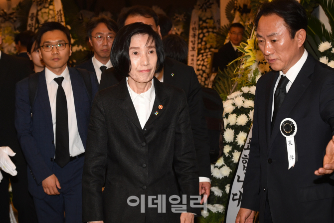 [포토]故 이희호 여사 빈소 찾은 피우진 국가보훈처장