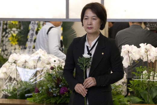 추미애 "故 이희호 여사, 민주주의와 평화의 위대한 선구자"