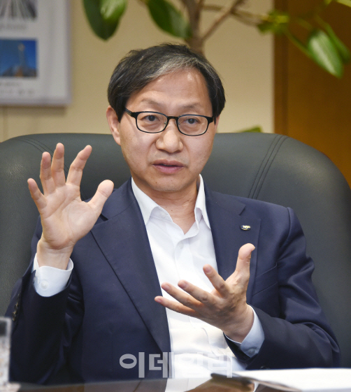 김성주 "제도 손질 없는 국민연금 수급개시연령 상향에 반대"