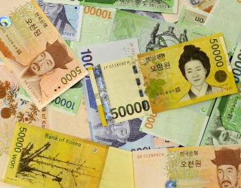자기앞수표가 사라졌다…경조사도·비상금도 '5만원권'