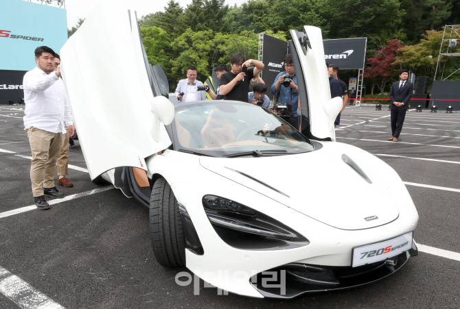 [포토]맥라렌 720S 스파이더 출시, 강렬한 모습