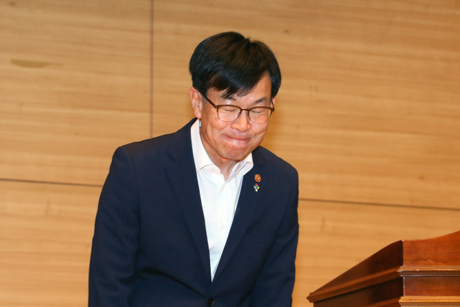 공정위 떠나는 김상조 “일관되고 예측가능해야 개혁 성공”