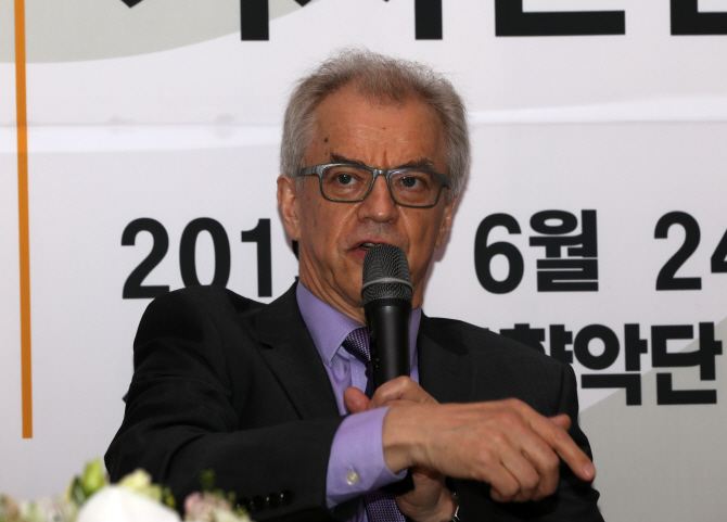 [포토] 서울시향 새 지휘자 오스모 벤스케