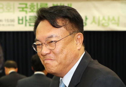 정진석 “한국외교 간경화…한일 과거사 문제, 동결방식 써야”