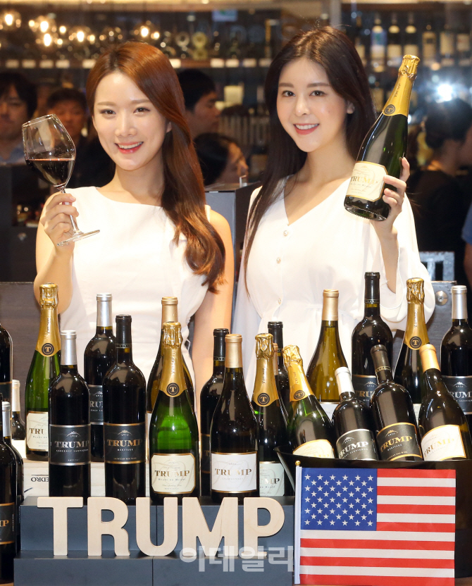 [포토]트럼프 가문의 와이너리에서 출시한 와인 맛보세요!