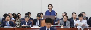 고교무상교육, 올 2학기부턴 가능한데…연내 국회처리 안될땐 중단?