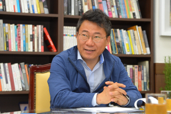 “구의회 의결 거친 공로수당, 중앙정부가 막으면 `복지후퇴`”