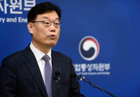 산업부 “WTO 금지한 日 수출규제 조치에 유감…단호히 대응”