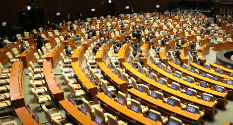 추경 심사 초읽기…‘반토막’ 벼르는 한국·바른미래당