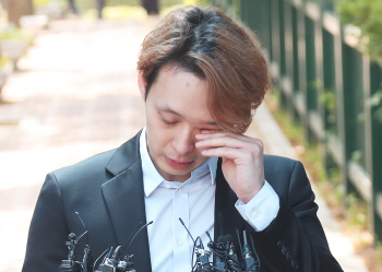 [퇴근길 뉴스]‘마약투약’ 박유천, 집행유예로 석방…“정직하게 살겠다”