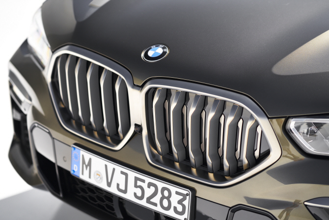 [포토]BMW 'X6', 더 커진 키드니그릴