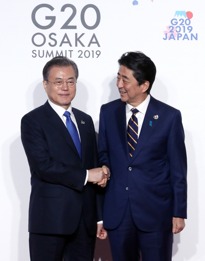日수출규제에 기업과 전방위 소통나서는 靑…文대통령, 10일 기업인 간담회