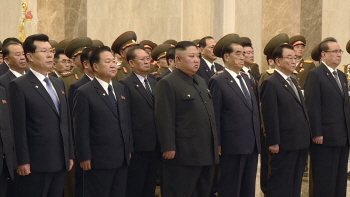김일성 25주기 맞아 내부 단속 돌입한 北..김정은 체제 결속