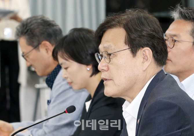 [포토]혁신금융서비스 현장간담회 연 금융위