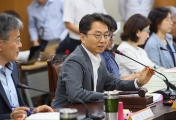 박준식 최임위 위원장 "11일까지 최저임금 논의 종결하겠다"