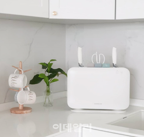 여름철 주방 ‘세균주의보’…위생 기능성 주방용품 인기