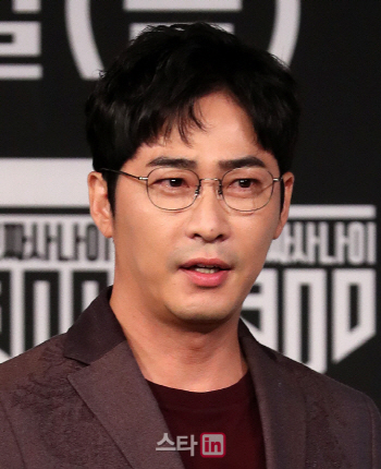 '성폭행 혐의' 배우 강지환 기소.. 마약검사는 '음성'