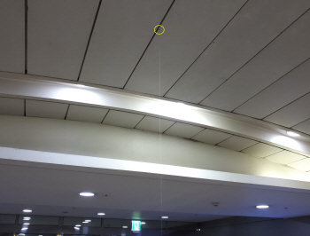 김포공항 지하통로 천장 빗물 '줄줄'…1시간여만에 복구(종합)