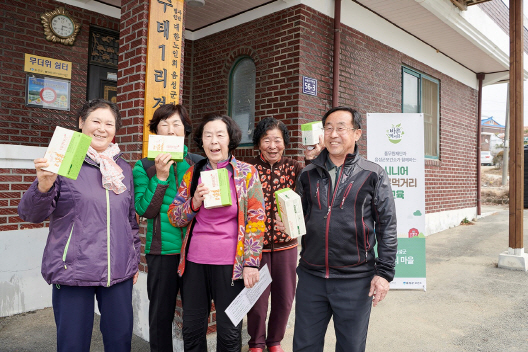 풀무원, 충북 음성군 농촌 마을서 ‘시니어 바른먹거리 교육’