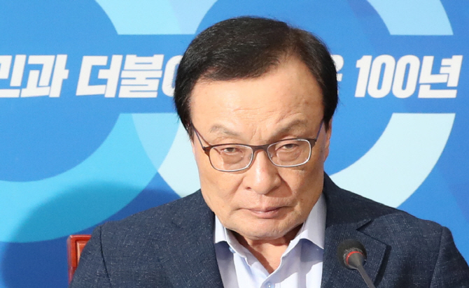 이해찬 “日 경제보복 비상사태… 한·일군사정보보호협정 회의적”