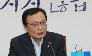 금태섭·성일종 "정치권, 일식당·사케 논쟁할 때 아냐"