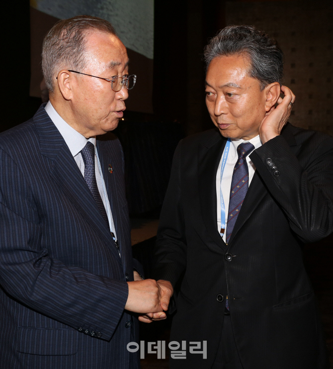 [포토] 반기문과 하토야마
