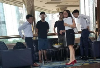 이번엔 '홍콩 배후론' 놓고 충돌…中 "개입 말라"·美 "깡패 정권"
