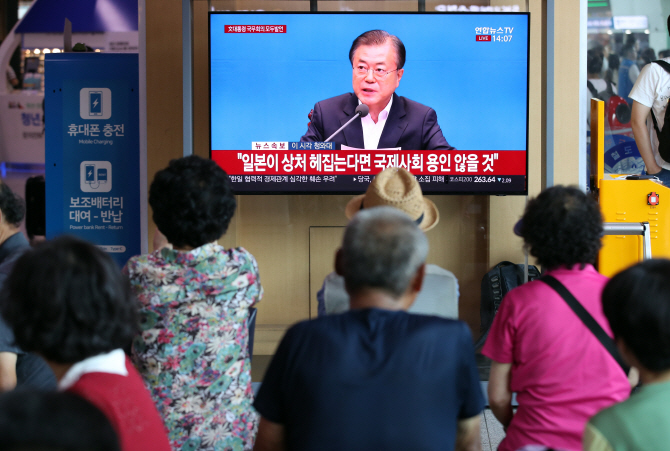 日, 경제전쟁 선포..휴전은 없다