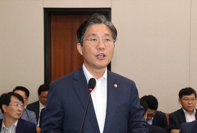 성윤모 “화이트리스트 日 제외…WTO 규정 어긋나지 않아”