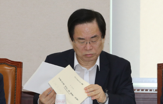 공무원연금 국고보전금 3년 연속 2조 돌파…野 “미래 부담”