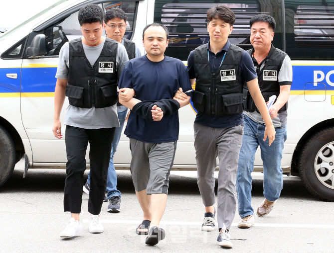 [포토]고양서 도착한 '한강 몸통 시신 사건' 장대호