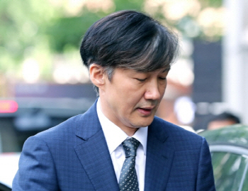 "조국이 부끄럽다"…대학가 촛불로 번지는 조국 딸 논란
