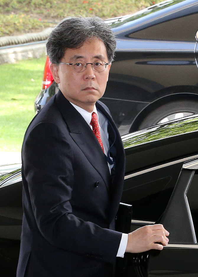 [포토]김현종 국가안보실 2차장, 스티븐 비건 대표와 면담 위해 정부서울청사 도착