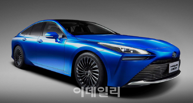 도요타, 수소車 새 모델 출시…넥쏘 넘어섰을까?