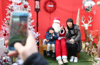 "9일간의 빛나는 크리스마스 마켓 가치삽시다 2019"                                          