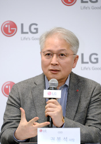 [CES 2020]LG전자 새 수장 권봉석 “내년 모바일·전장 흑자전환”..반전 예고